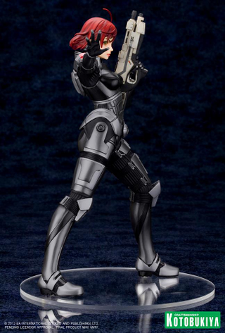 Illustration for article titled Japanese FemShep Statue is Surprisingly Unsexy